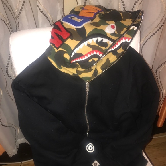 AUTHENTIC BAPE REVERSIBLE HOODIE - Picture 2 of 7